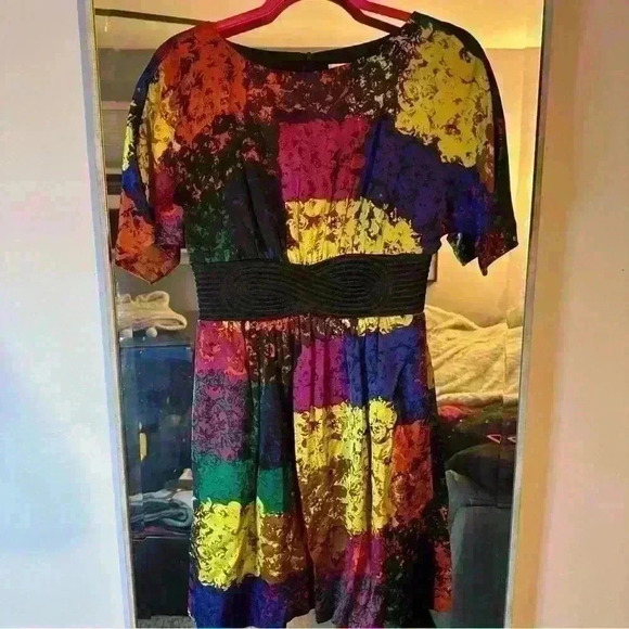 TRINA TURK Womens FOSSE SHANGHAI SILK Satin Multi-Color Short Dress Sz 2 - Picture 1 of 6